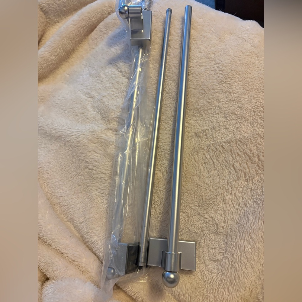 Skywin Magnetic Towel Holder